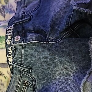 Blue faith womens jean shorts size3/4